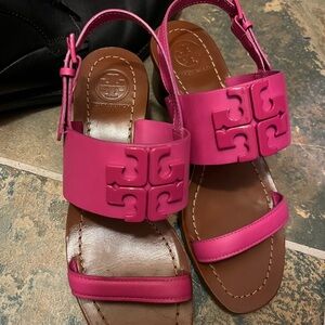 Tory Burch Hot Pink Logo-Emblem Leather Sandals